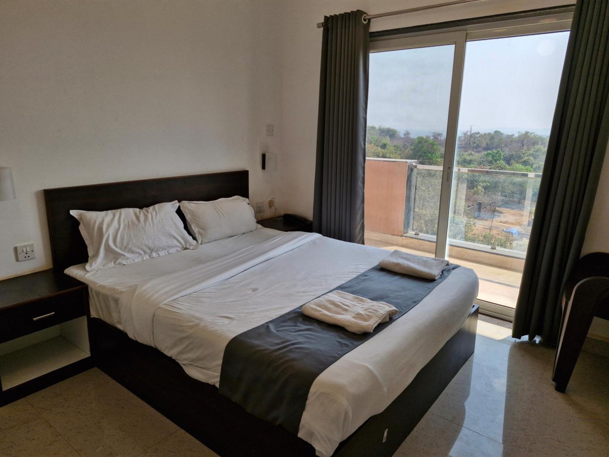 Hotel Rsa Residency Pernem Eksteriør bilde